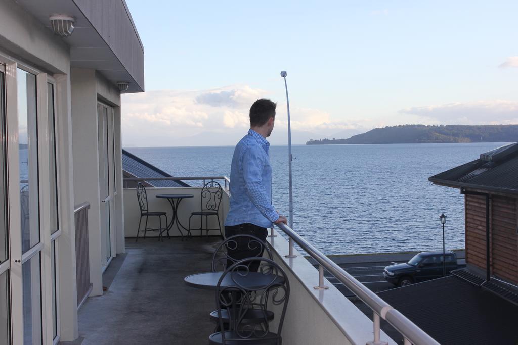 Baycourt Lakefront Motel Taupo Zewnętrze zdjęcie