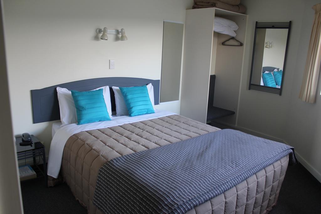 Baycourt Lakefront Motel Taupo Pokój zdjęcie