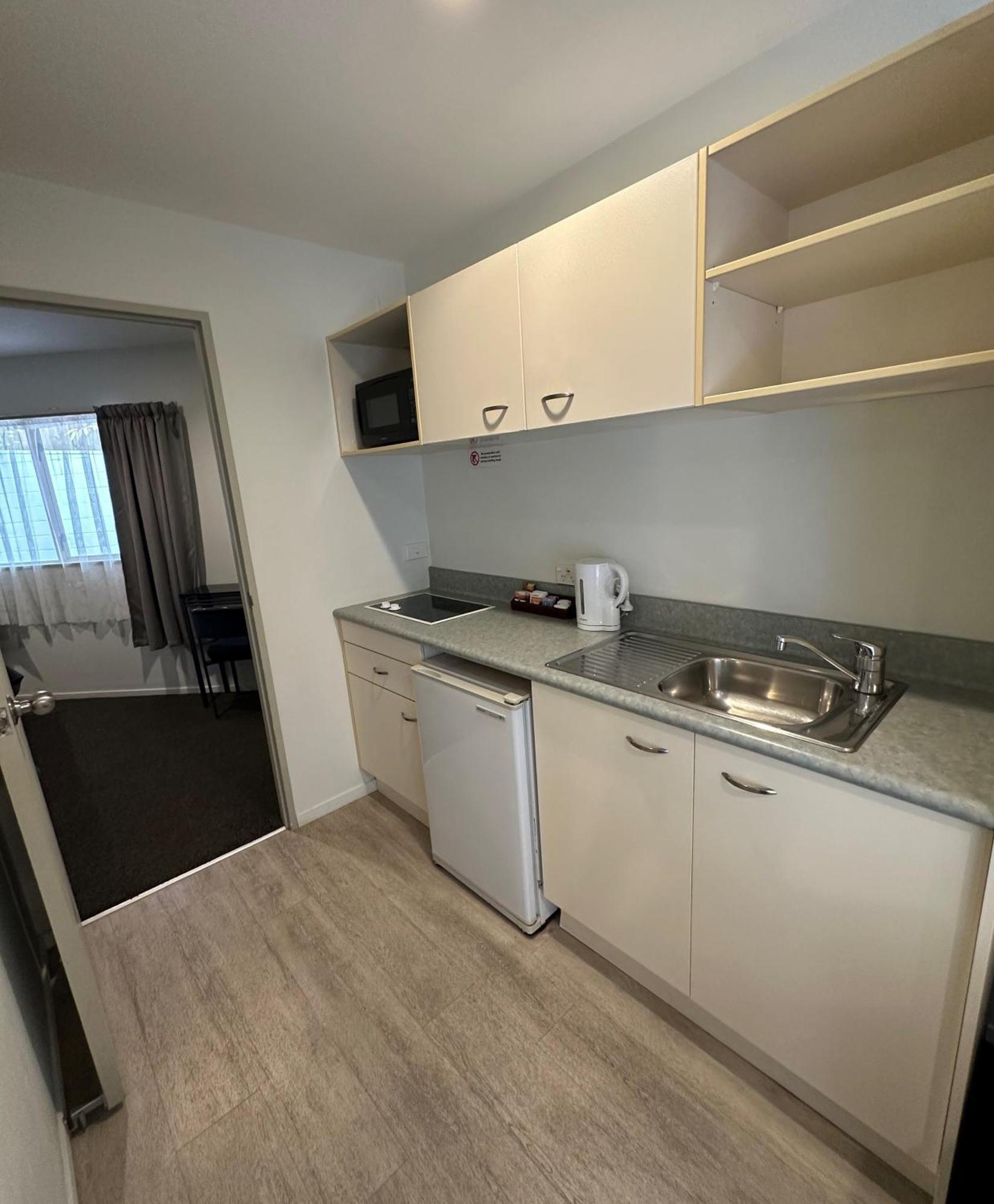 Baycourt Lakefront Motel Taupo Zewnętrze zdjęcie