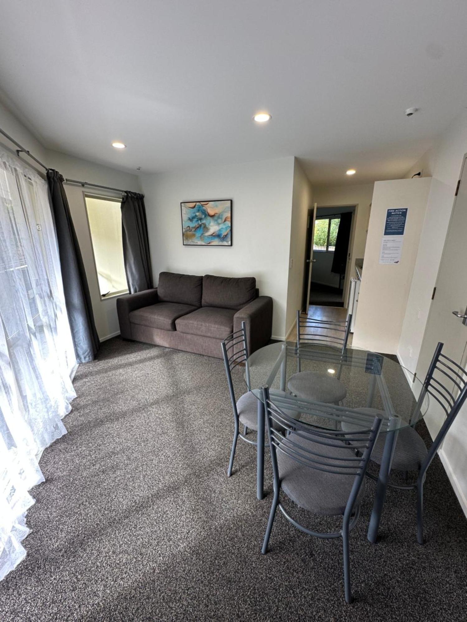 Baycourt Lakefront Motel Taupo Zewnętrze zdjęcie