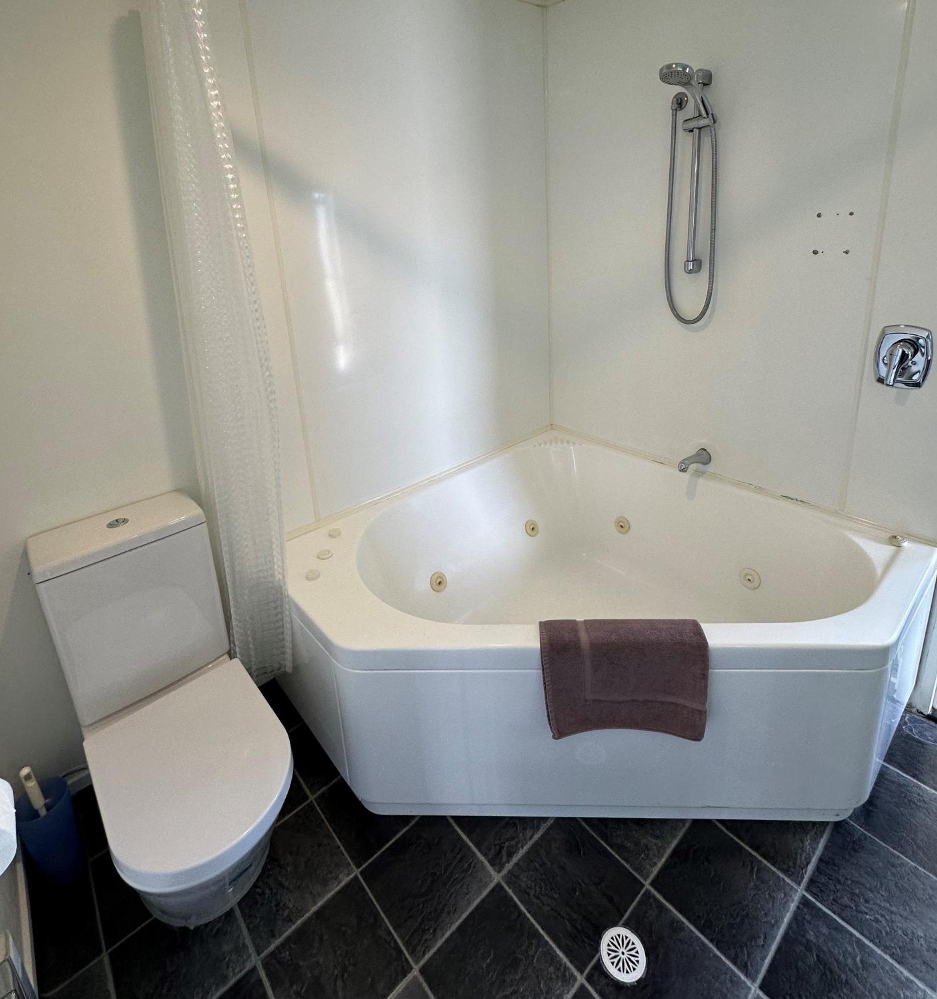 Baycourt Lakefront Motel Taupo Zewnętrze zdjęcie
