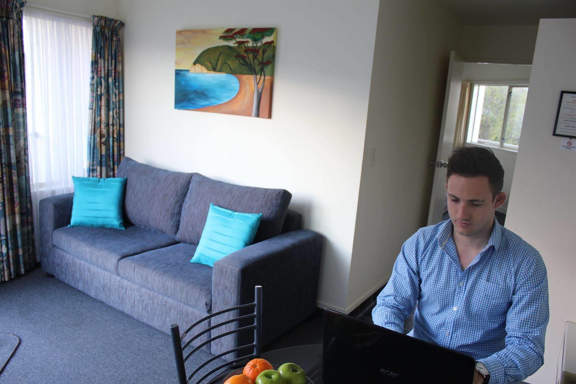 Baycourt Lakefront Motel Taupo Zewnętrze zdjęcie