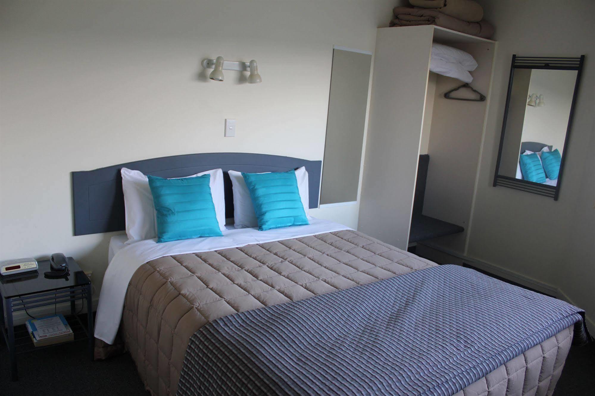 Baycourt Lakefront Motel Taupo Zewnętrze zdjęcie