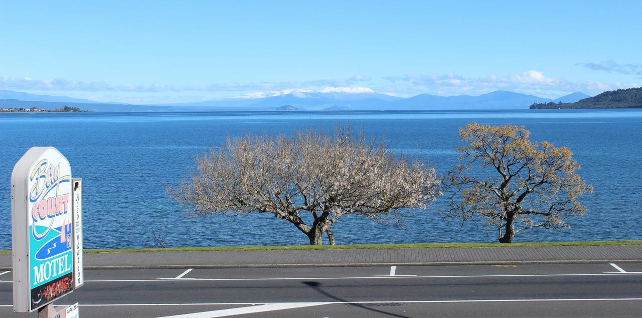 Baycourt Lakefront Motel Taupo Zewnętrze zdjęcie